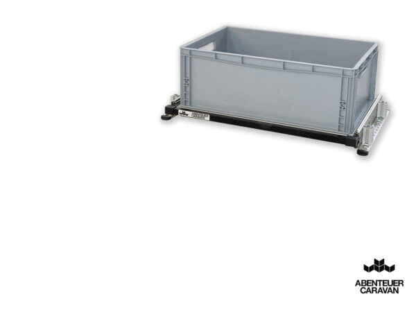 WohnmobilRegalsystem-600x400-1 Auszugssystem Kastenwagen: Maßgefertigtes Regalsystem mit Einhandverriegelung und grauen Euroboxen.